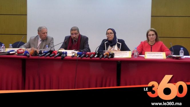 غلاف فيديو - التنظيمات القضائية بالمغرب تدين تصريحات الرميد في ملف حامي الدين غلاف فيديو - التنظيمات القضائية بالمغرب تدين تصريحات الرميد في ملف حامي الدين