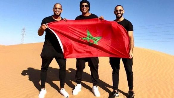 رونالدينيو والإخوة زعيتر رونالدينيو والإخوة زعيتر