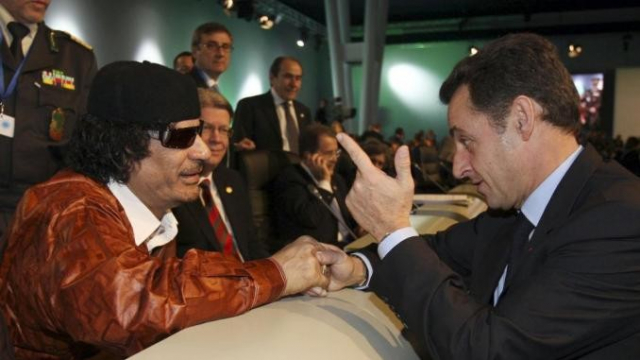 kadhafi-Sarkozy kadhafi-Sarkozy