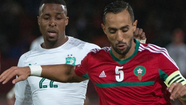 Mehdi Benatia aux prises avec l'Ivoirien Kodjia. Mehdi Benatia aux prises avec l'Ivoirien Kodjia.