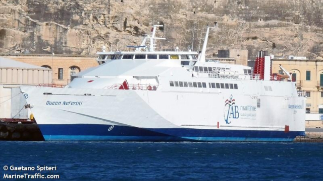 navire bateau queen nefertiti navire bateau queen nefertiti