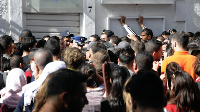 Algérie: Prises d'assaut, les ambassades des pays de l'UE suspendent les visas Algérie: Prises d'assaut, les ambassades des pays de l'UE suspendent les visas