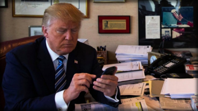 Donald Trump téléphone Donald Trump téléphone