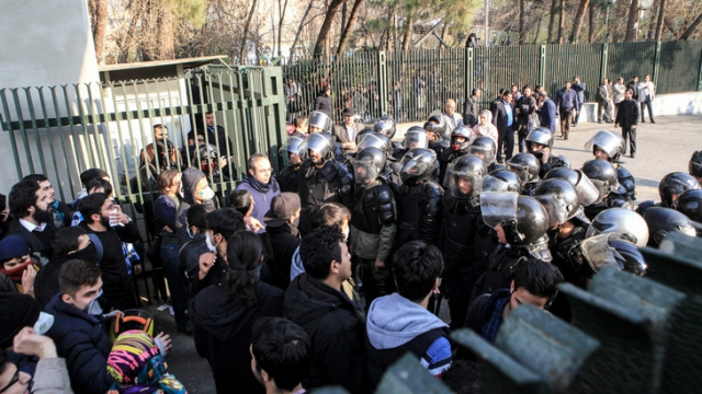 Iran, affrontements étudiants police Iran, affrontements étudiants police