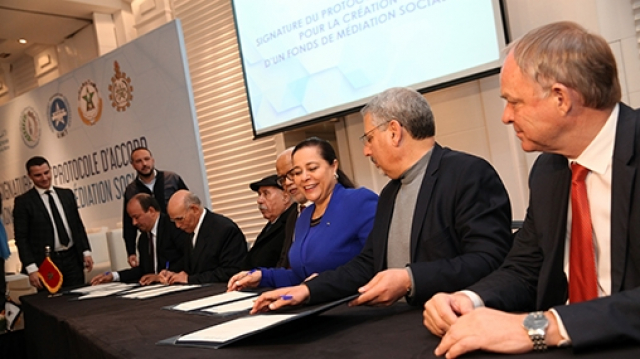 Signature-convention-médiation-sociale-CGEM-et-syndicats Signature-convention-médiation-sociale-CGEM-et-syndicats