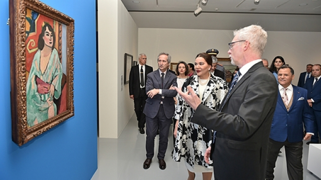 Lalla Hasnaa Vernissage de l’exposition “La Méditerranée et l’art moderne” Lalla Hasnaa Vernissage de l’exposition “La Méditerranée et l’art moderne”