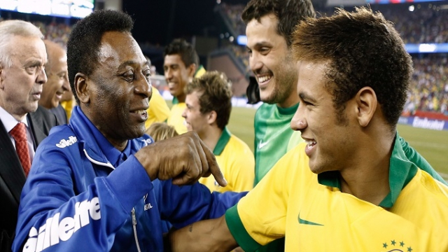 Neymar et le roi du footballo Neymar et le roi du footballo