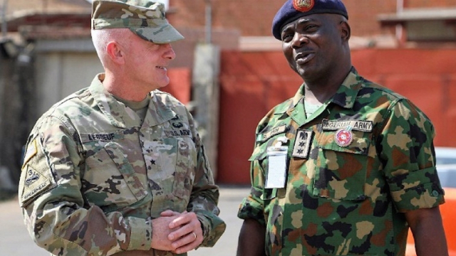 Terrorisme: sommet militaire Afrique-USA au Nigeria Terrorisme: sommet militaire Afrique-USA au Nigeria