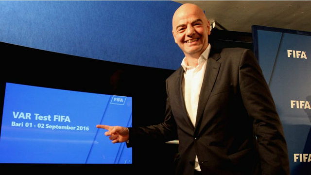 Infantino et la VAR Infantino et la VAR