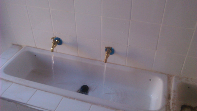 eau eau