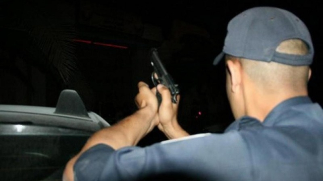 Arme policier Arme policier