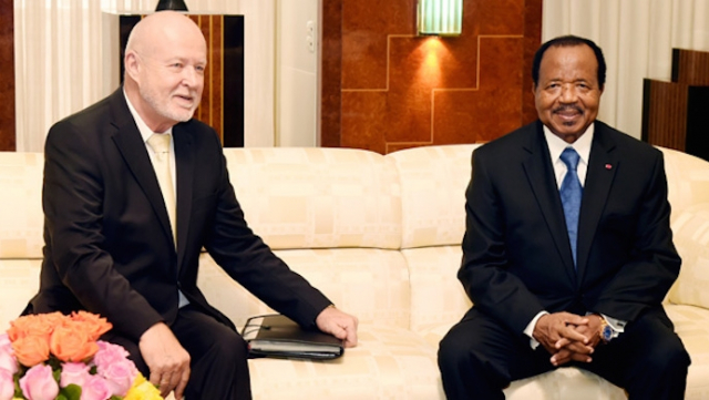 Anatoly Bashkin et Paul Biya Anatoly Bashkin et Paul Biya