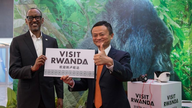 Jack Ma et Paul Kagame Jack Ma et Paul Kagame