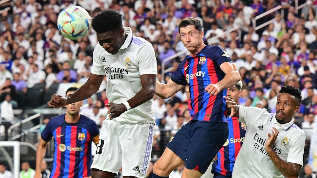 Real Madrid Fc Barcelone Les Compositions Officielles Pour Le Clasico