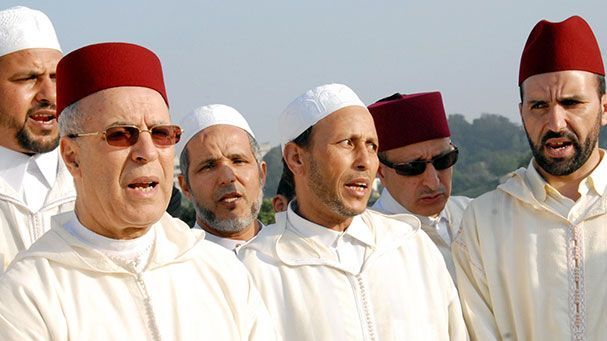 وزير الأوقاف رفقة أئمة وزير الأوقاف رفقة أئمة
