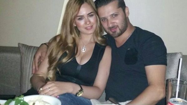 صورة خولة بنعمران تكشف عن رضيعها للجمهور Www Le360 Ma