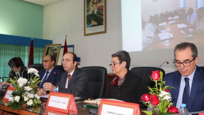 وزير الصحة يطلق مخططا وزير الصحة يطلق مخططا