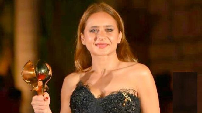 نيلي كريم نيلي كريم