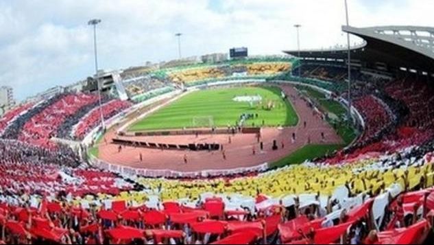 ملعب دونور ملعب دونور