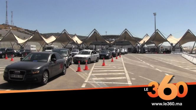 cover vidéo:Le360.ma •شاهد أجواء رحلة عودة أفراد الجالية لديار المهجر بميناء طنجة المتوسط cover vidéo:Le360.ma •شاهد أجواء رحلة عودة أفراد الجالية لديار المهجر بميناء طنجة المتوسط