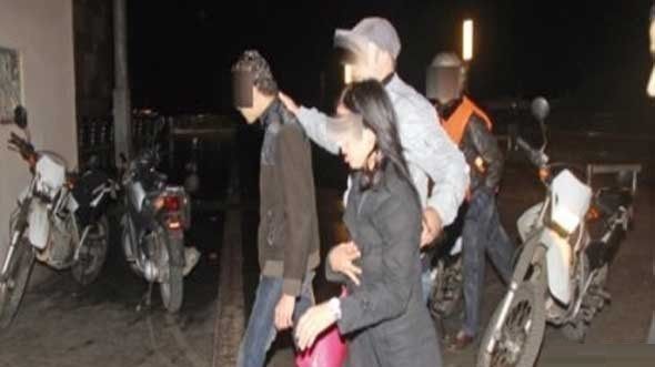 اعتقال شاب وشابة اعتقال شاب وشابة