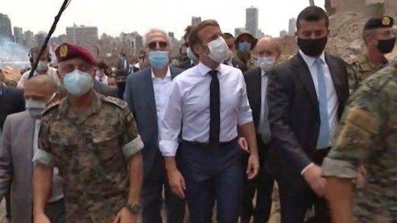 ماكرون في بيروت المنكوبة ماكرون في بيروت المنكوبة