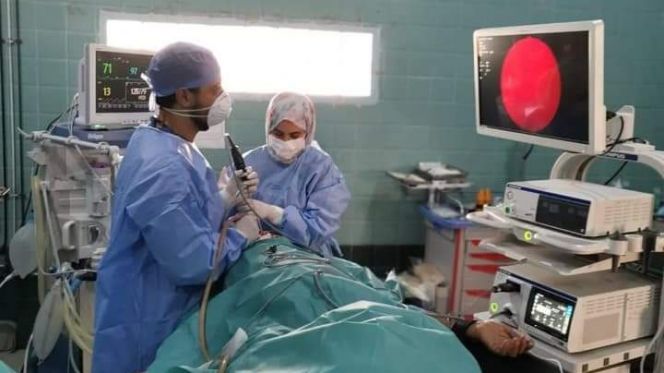 طاقم صحي ينجح في إجراء أول عملية بالمنظار بسيدي إفني طاقم صحي ينجح في إجراء أول عملية بالمنظار بسيدي إفني