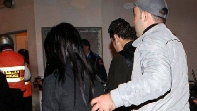 اعتقال سيدة / اعتقال امرأة / اعتقال فتاة اعتقال سيدة / اعتقال امرأة / اعتقال فتاة