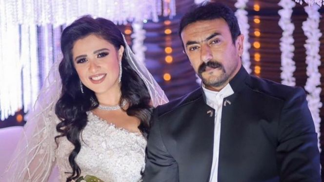 ياسمين عبد العزيز وزجها ياسمين عبد العزيز وزجها