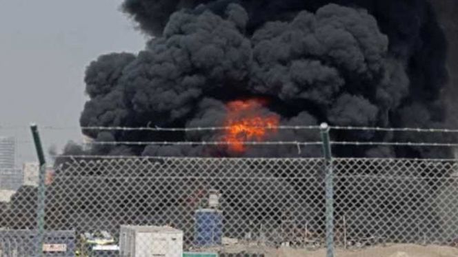 انفجار يهز مطار أبوظبي و التحقيقات الأولية أشارت إلى رصد “أجسام طائرة صغيرة”