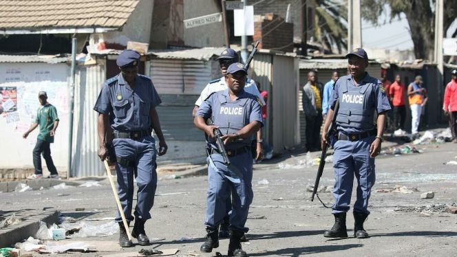 شرطة جنوب إفريقيا
