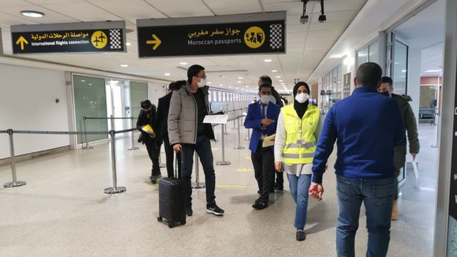 مسافرون عبر مطار محمد الخامس الدولي