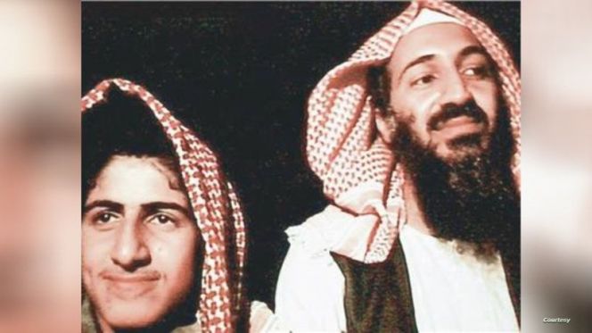 أسامة بن لادن وإبنه عمر