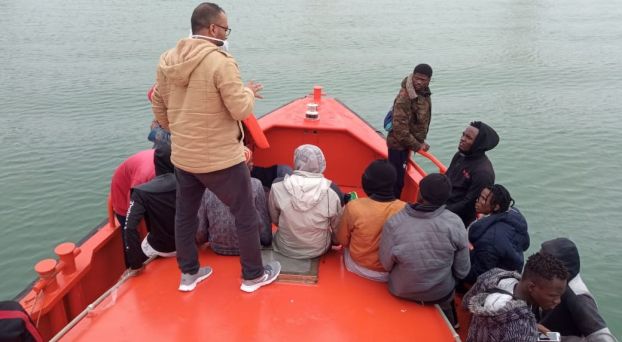 إنقاذ 54 مهاجرا سريا بعرض سواحل سيدي إفني