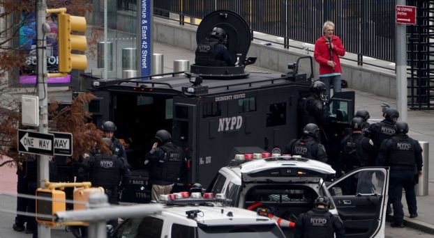 مسلح يثير الذعر أمام مقر الأمم المتحدة بنيويورك