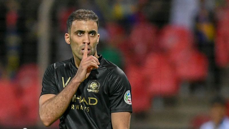بالصور حمد الله يرزق بمولوده الأول وإدارة النصر تحتفل به Www Le360 Ma