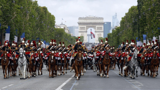 Défilé 14 juillet Défilé 14 juillet