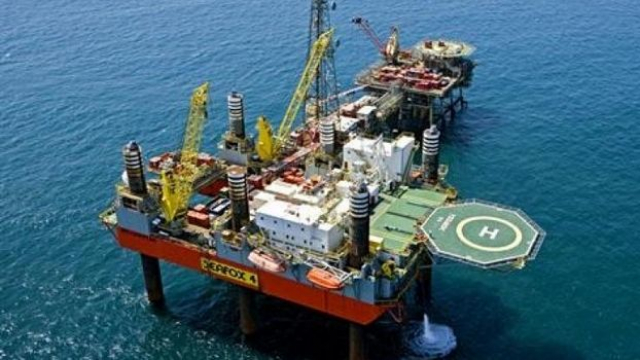 pétrole pétrole