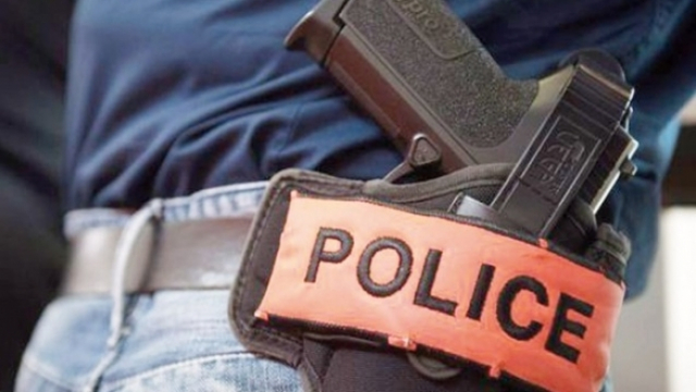 Arme-Police Arme-Police