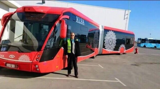 tram bus tram bus