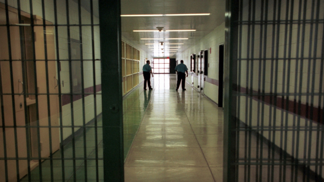 prisons prisons