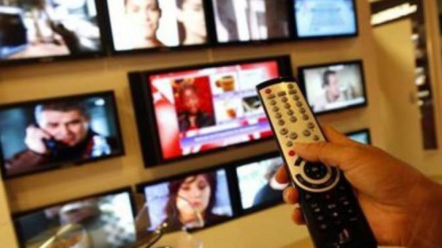 Ma Télé Fait Des Arrêts Sur Image Télévision: les clichés sexistes ont la vie dure dans la publicité