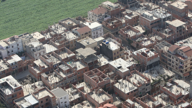 Algérie. 287.000 ha de terres agricoles spoliées pour enrichir des privilégiés depuis l'indépendance Algérie. 287.000 ha de terres agricoles spoliées pour enrichir des privilégiés depuis l'indépendance
