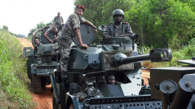 Gambie: l&#039;armée sénégalaise n&#039;attend plus que minuit pour intervenir