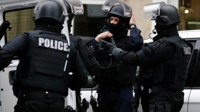 Sénégal. Faux papiers: la police Française fait tomber la «Dakar connection» Sénégal. Faux papiers: la police Française fait tomber la «Dakar connection»