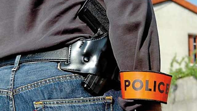 faux policiers faux policiers