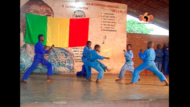 Vidéo. Mali: le Vovinam viet vo dao, un art martial qui monte Vidéo. Mali: le Vovinam viet vo dao, un art martial qui monte