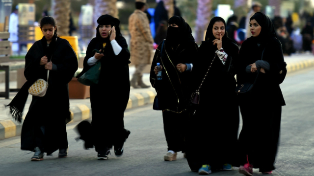 Saoudiennes en promenade