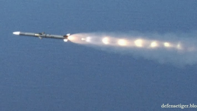 missile Amraam missile Amraam