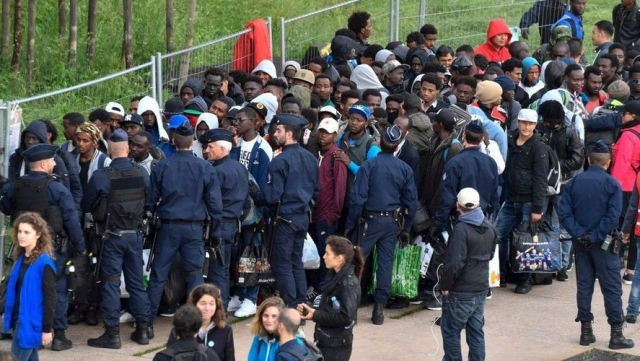 Camp migrants Paris Camp migrants Paris